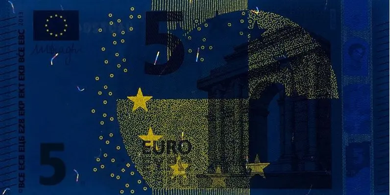 FXMAG akcje euro - czy da się uchronić przed fałszywymi banknotami? wszystko co musisz wiedzieć euro i jego zabezpieczeniach eur banknoty strefa euro ebc 13