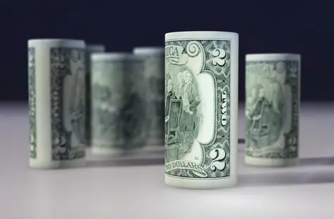 Kurs dolara USD/PLN pnie się w kierunku 4 PLN. Mamy prognozę mocnych wzrostów dla amerykańskiej waluty