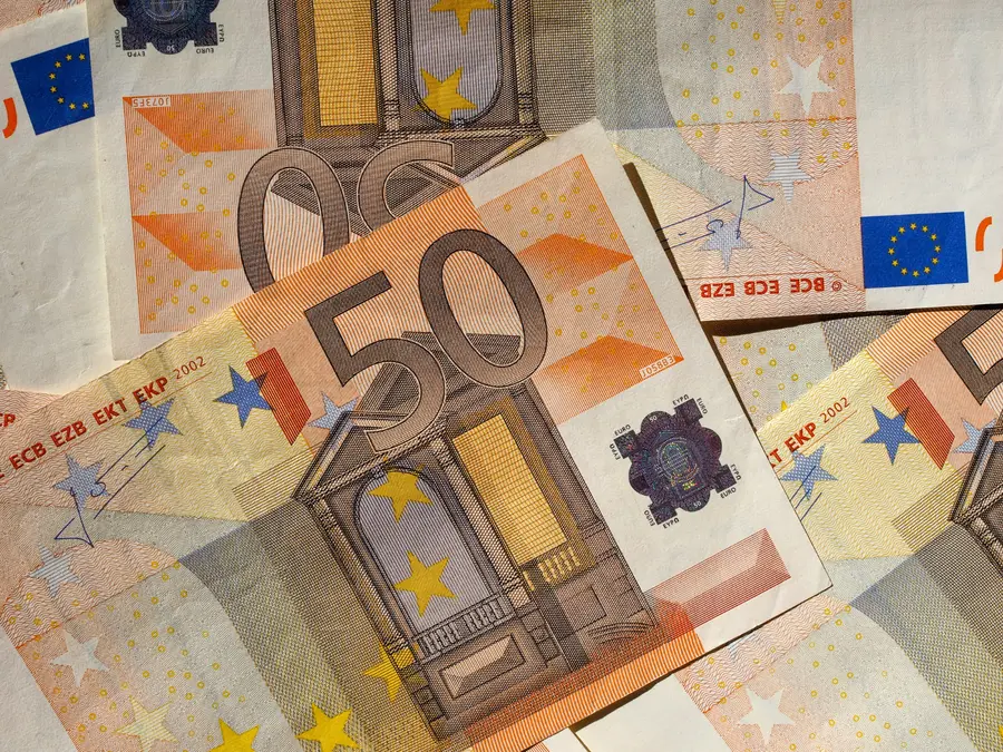 Kurs euro o 10 groszy w dół! EUR/PLN 24 maja - co się dzieje na Forex?
