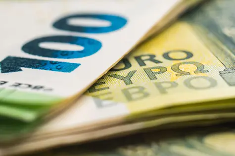 Po ile jest dolar, euro frank i korona we wtorek, 9 kwietnia? [USD, EUR, CHF, NOK]
