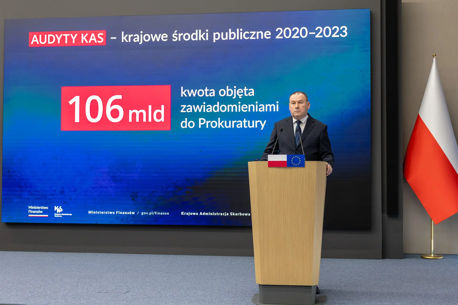Wyparowało 120 MILIARDÓW złotych? Urzędnicy i fundacje celowo przepalali kapitał
