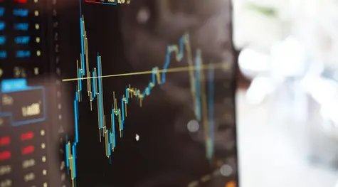 Indeks dolara blisko tegorocznych szczytów. Jak zachowuje się kurs funta do dolara GBP/USD i dolara kanadyjskiego USD/CAD w środę?