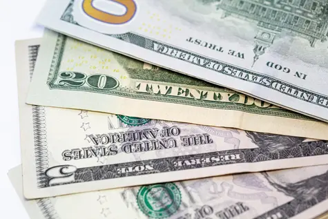 Kurs dolara dalej pnie się w górę! Mamy 6 mocnych prognoz dla euro (EUR /PLN)
