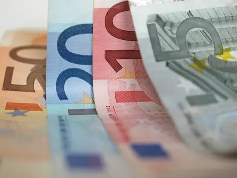 Mroczna prognoza. Kurs euro EUR/PLN przed mocnym zjazdem? Nadchodzi “złoty” moment?