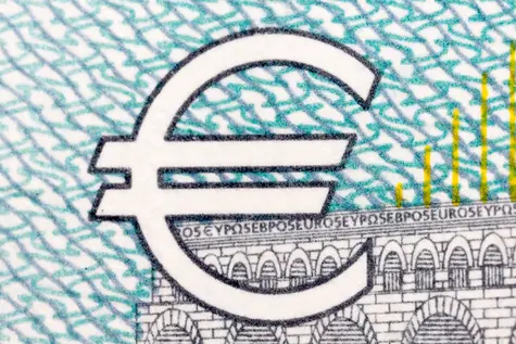 16 TOP ekonomistów o przyszłości EUR/PLN! Czy kurs euro wystrzeli jeszcze do 4,3 PLN w tym roku?