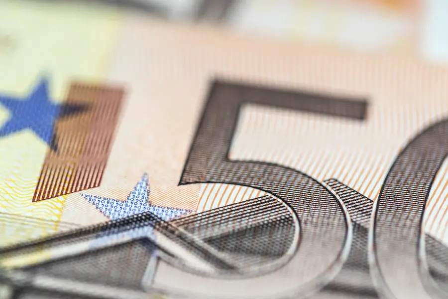 Kurs euro EUR, dolara USD i franka CHF początkiem tygodnia! Co nas czeka na rynku walut w poniedziałek, 25 marca?