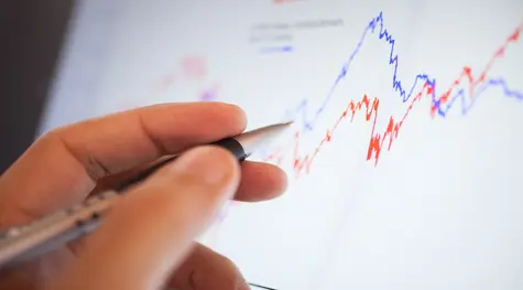 Inflacyjne emocje na Wall Street: Przewidywania, perspektywy i zmienność