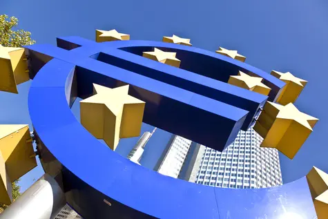 Obniżki stóp w marcu nie będzie. Czy to znaczy, że kurs euro (EUR) jest bezpieczny?