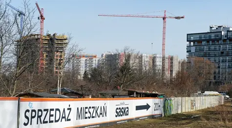 Inwestor o kryzysie w branży: “Nieruchomości stoją, sprzedaż stoi, wszyscy narzekają”
