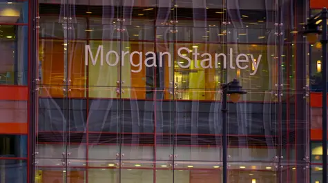 Trzy czerwone lampki na rynku akcji według Morgan Stanley. Giełdy rosną, a wcale nie jest kolorowo!