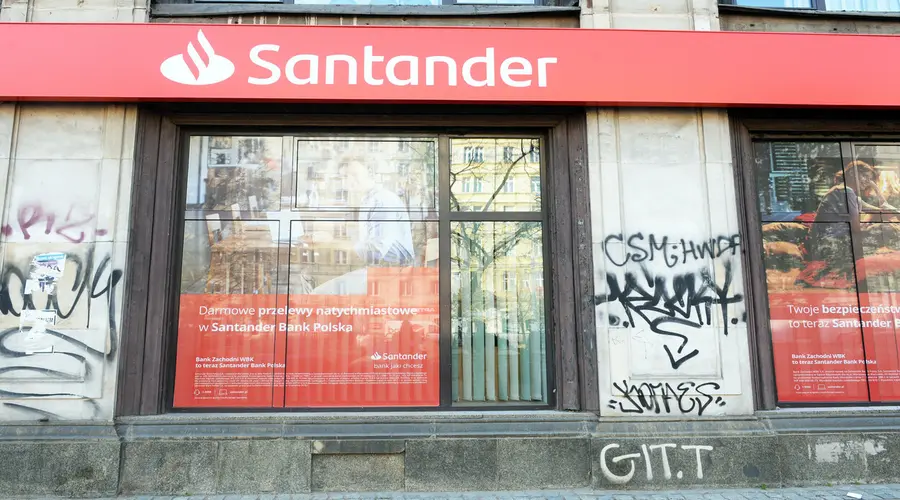 Banco Santander sprzedał 5,2% akcji Santander Bank Polska