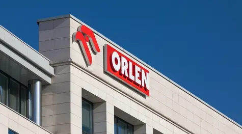 Orlen rozpalił inwestorów wynikami finansowymi. Czy warto inwestować w akcje PKN ORLEN?