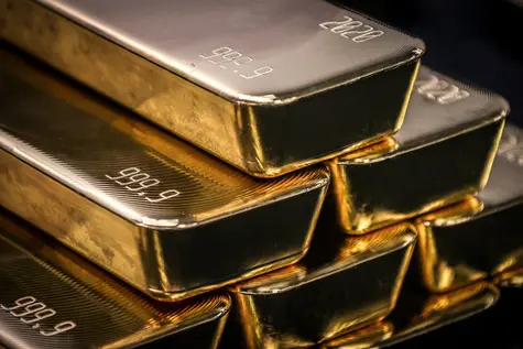 Surowce: Cena złota i srebra przed zmianą kierunku! Znany bank wydał prognozy dla XAU/USD i XAG/USD