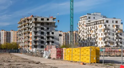 Na spadki cen mieszkań liczy większość klientów. Jednak deweloperzy szykują pułapkę