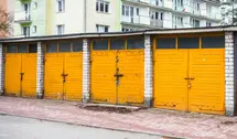 Popyt na garaże wystrzelił o 60% w rok! Ceny miejsc postojowych są już absurdalne