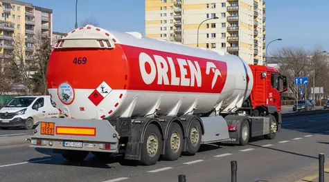 Co dalej z akcjami paliwowego giganta? Analitycy BOŚ radzą “kupuj”. Akcje PKN Orlen prognozy