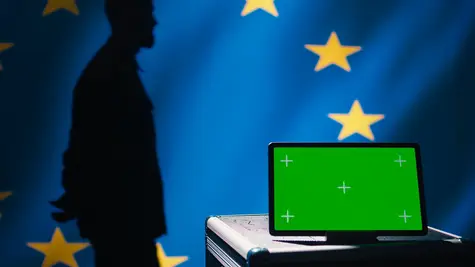 Gotówka zachwalana przez bankierów centralnych. “Jej ukryte korzyści mogą być większe niż tradycyjnie szacowano”