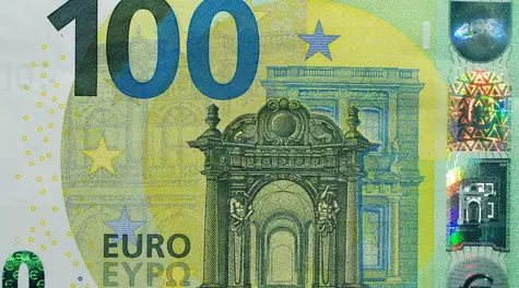 Kurs euro po dużych wahaniach. Sprawdź najnowsze prognozy dla EUR/PLN