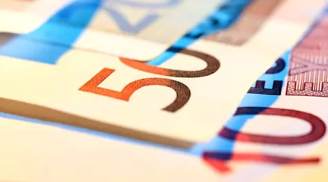 Kurs euro EUR/PLN powinien pozostać w pobliżu 4,23 PLN. Prognozy walutowe