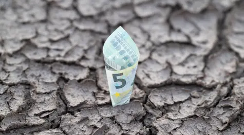 Dolar zyskuje, rynki akcji w korekcie. To jeszcze nie koniec zjazdu EUR/USD