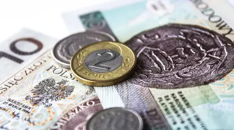 Polska gospodarka rośnie o 3,4% r/r. Konsumpcja trzyma wzrost, ale ryzyka narastają