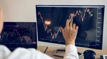 Akcje ErstePL (+5,3%), mBank (+4,9%), PKO BP (+3,3%). Banki rozwaliły sesję!