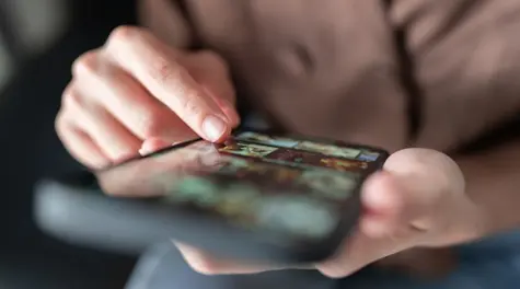 Czy platformy cyfrowe nadają graczom internetową osobowość?