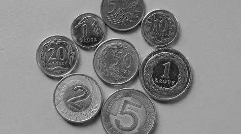 Złoty wyszedł z obiegu, ale nie z głowy