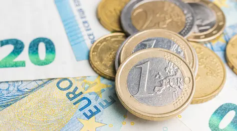 Naloty na Iran i 25% cła USA. EURPLN powyżej 4,33 w cieniu kryzysu w cieśninie Ormuz