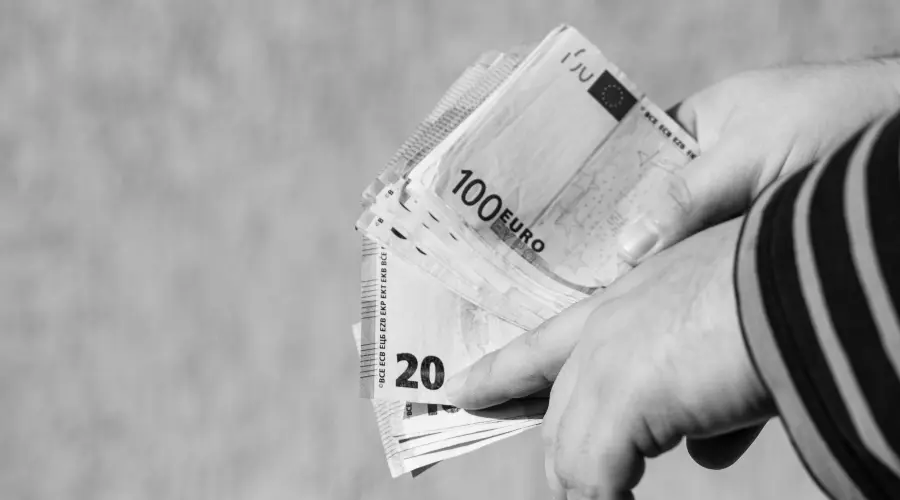 Kurs euro - prognoza na najbliższe dni. EUR/PLN jednak przebije 4,35 PLN?