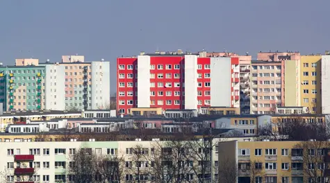Problem młodych w małych miejscowościach. O wynajem coraz ciężej, wynika z raportu