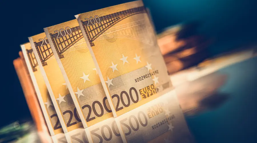 Kurs euro - prognoza na najbliższe godziny (środa). Gdzie dobije EUR/PLN?