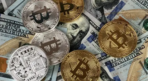 Bitcoin – jak zmieniał się pieniądz
