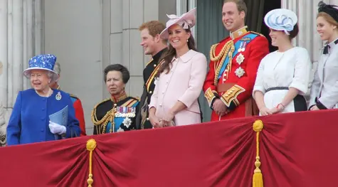 Brytyjska rodzina królewska - czy monarchia się opłaca?