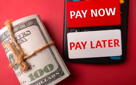 Buy Now, Pay Later (BNPL). Rewolucja w płatnościach online? Czy warto korzystać z odroczonych płatności? Zalety i zagrożenia? Jak wpływa to na zdolność kredytową?