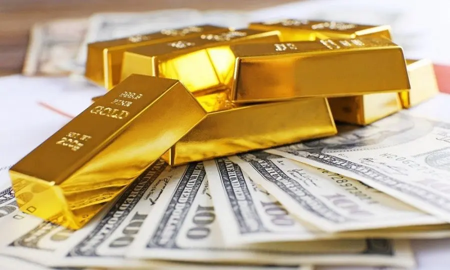 Cena złota odbija w górę. Mocny dolar sprawia, że szlachetny metal staje się droższy dla inwestorów spoza USA | FXMAG INWESTOR