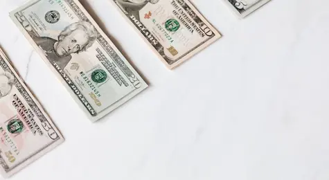 Chiny zwalniają, ropa spada, politycy głosują a dolar amerykański kontynuuje wzrosty  | FXMAG INWESTOR