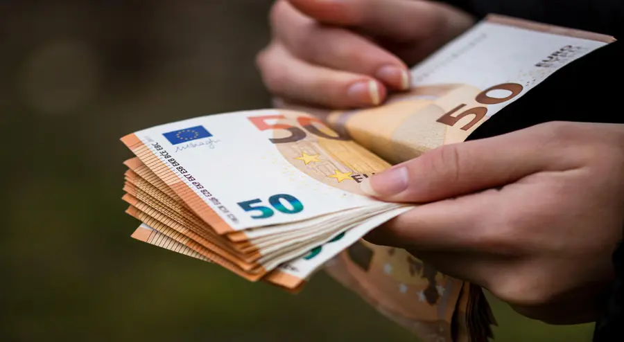 Kurs euro prognozy na najbliższe dni: ile kosztuje euro 28.03.2024? Aktualny kurs euro. Sprawdź, jaki jest kurs euro w marcu