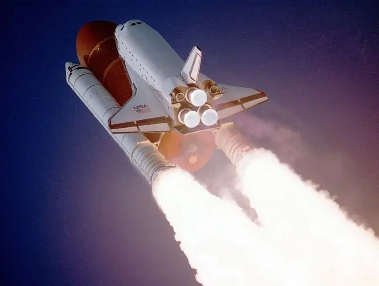 Czy inwestowanie w kosmos ma sens? Analizujemy akcje konkurentów SpaceX - Echo Star, Lockheed Martin i Virgin Galactic! | FXMAG INWESTOR