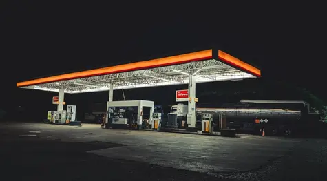 Ceny paliw na stacjach: dlaczego benzyna drożeje bardziej niż ropa naftowa? | FXMAG INWESTOR