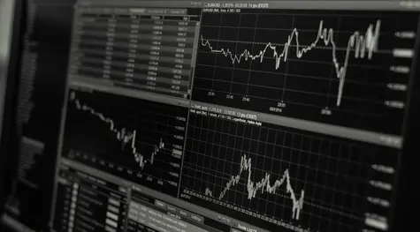 Dolar, funt, euro, frank, złoty w poniedziałek, 1 kwietnia. Kalendarz ekonomiczny Forex