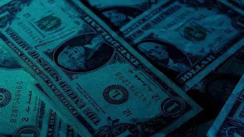 Dolar nie ma siły na większe odbicie [Marek Rogalski]