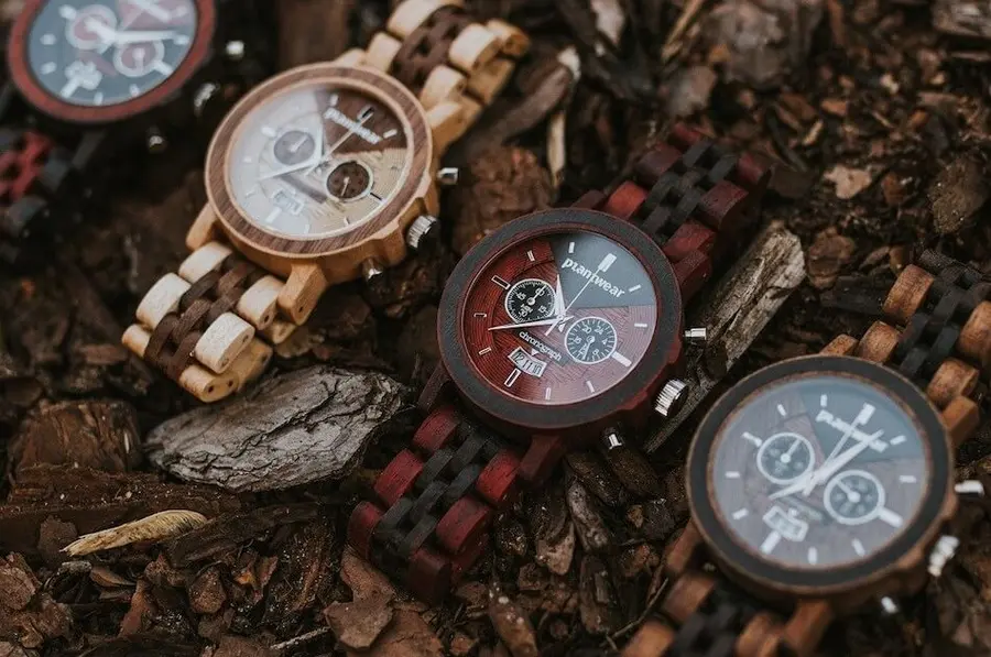 Drewniane zegarki, złota inwestycja? Co warto wiedzieć o Plantwear po debiucie na NewConnect? | FXMAG