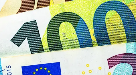 Kurs euro do złotego poleciał. Niżej już nie będzie? Zdumiewające prognozy dla EUR/PLN