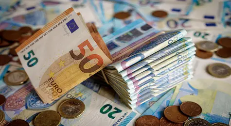 Kurs euro (EUR) będzie wykorzystywać chwilę słabości dolara (USD). Polski złoty (PLN) też się załapie?