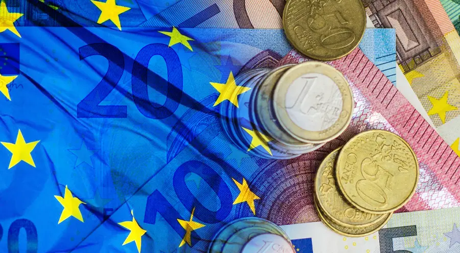 WAŻNE! Cena euro gwałtownie wystrzeliła. ECB przed przełomowym krokiem, a kurs EUR/PLN mocno w górę