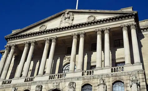 Funt brytyjski czeka na ważną decyzję Banku Anglii
