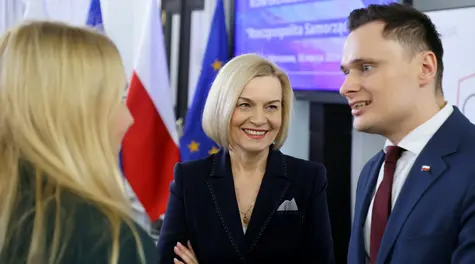 6 godzin pracy przy zachowaniu dotychczasowej pensji. Ten program ma prowadzić do poprawienia sytuacji demograficznej