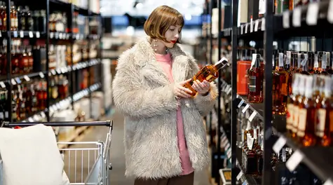 Polacy wydają coraz mniej na alkohol. Jedna z potężnych gałęzi gospodarki się załamie?