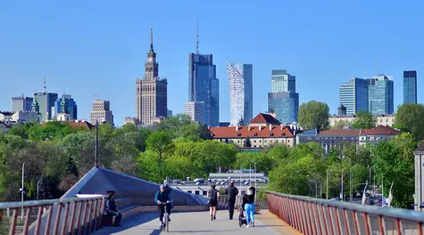 Polskie miasta wyludniają się coraz bardziej. Powody migracji Polaków mogą zaskoczyć